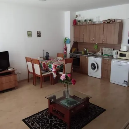 Riviera Sea Villageapartments Апартамент *